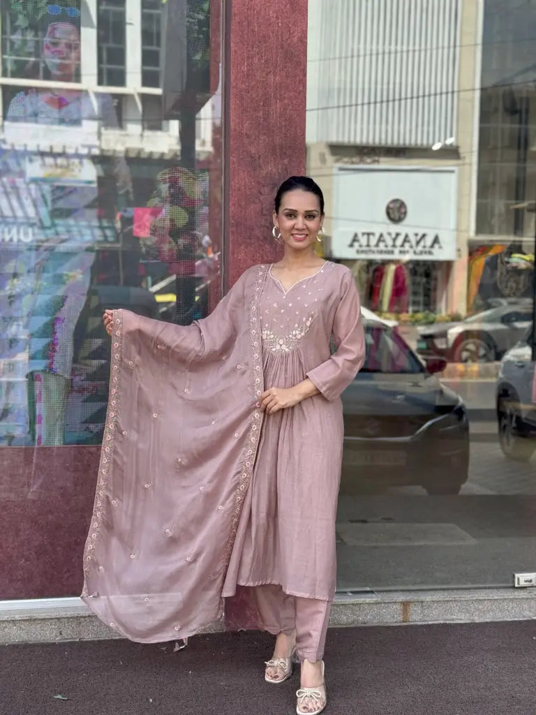 Onion Pink Mul Chanderi Kurta Set for Women | Ethonique