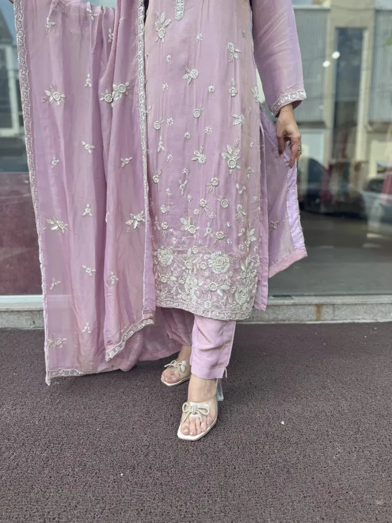 Soft kurta set styling detail — Soft Kurta Set