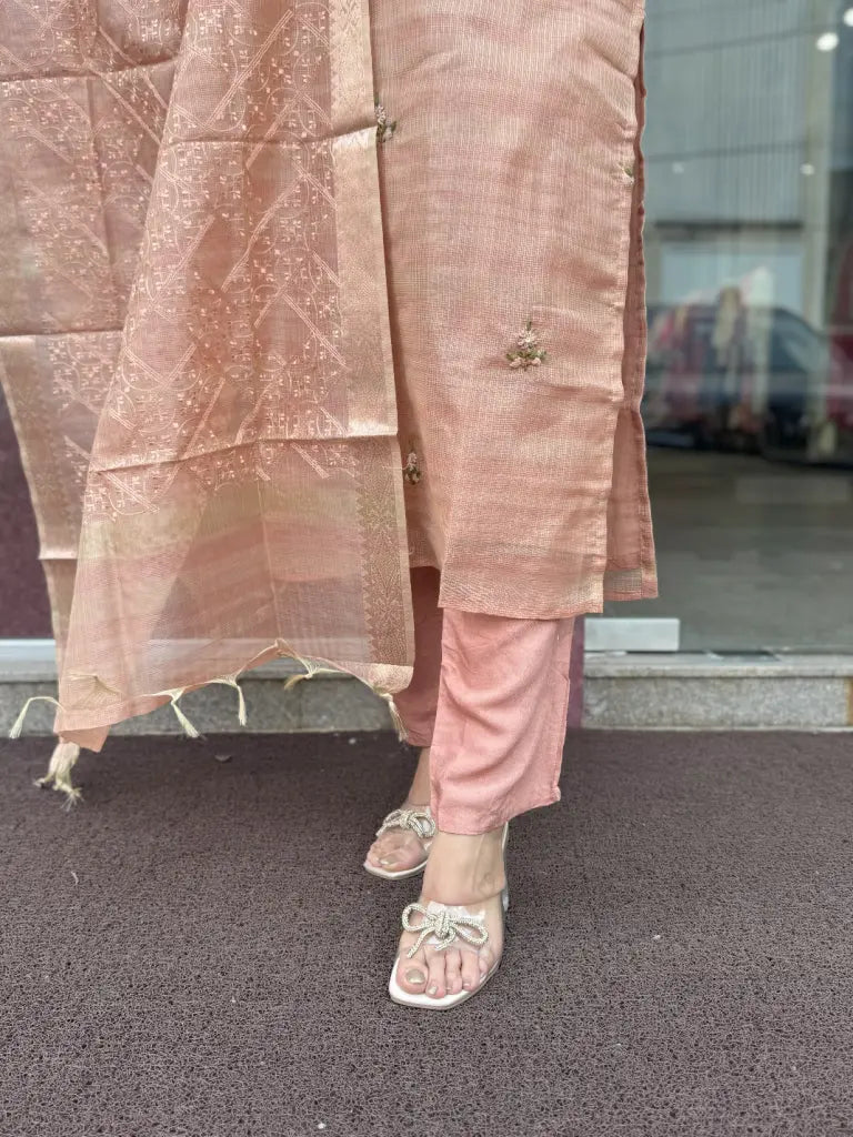 Side drape and silhouette of onion kurta set — Onion Kurta Set