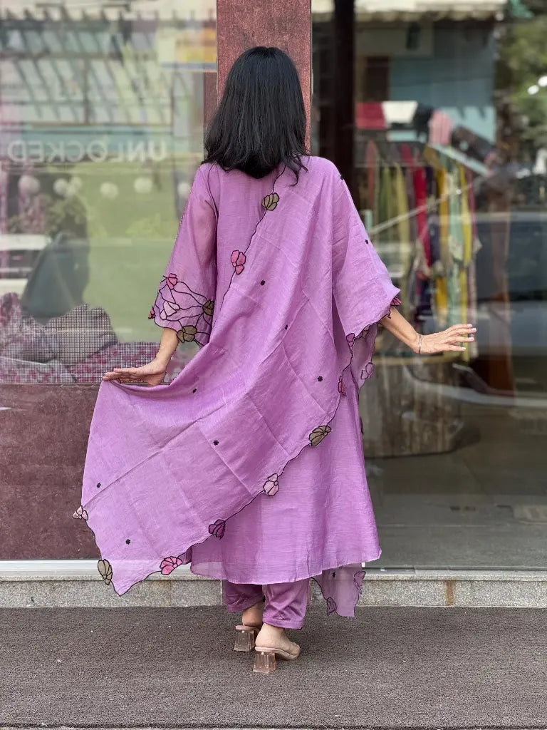 Soft kurta set styling detail — Soft Kurta Set