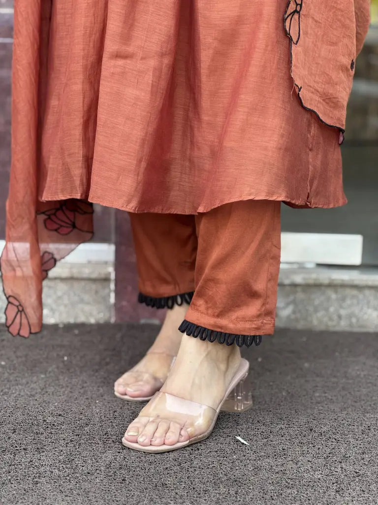 Soft kurta set styling detail — Soft Kurta Set