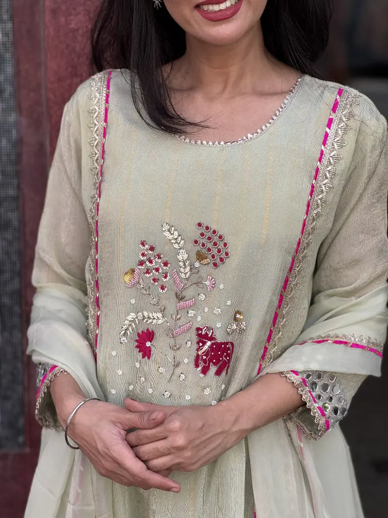 Front styling view of mint green kurta set — Mint Green Kurta Set