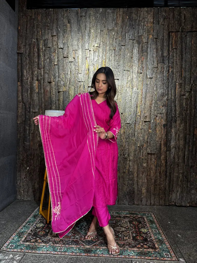 Hot Pink kurta set styling detail — Hot Pink Kurta Set