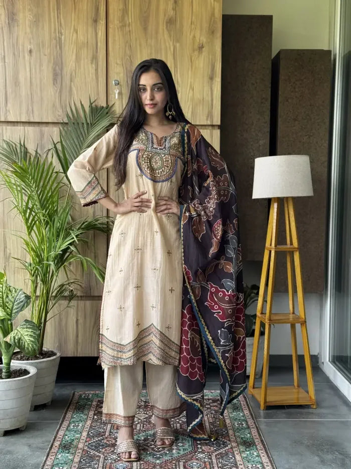 Cream Muslin Straight Cut Kurta Set for Women