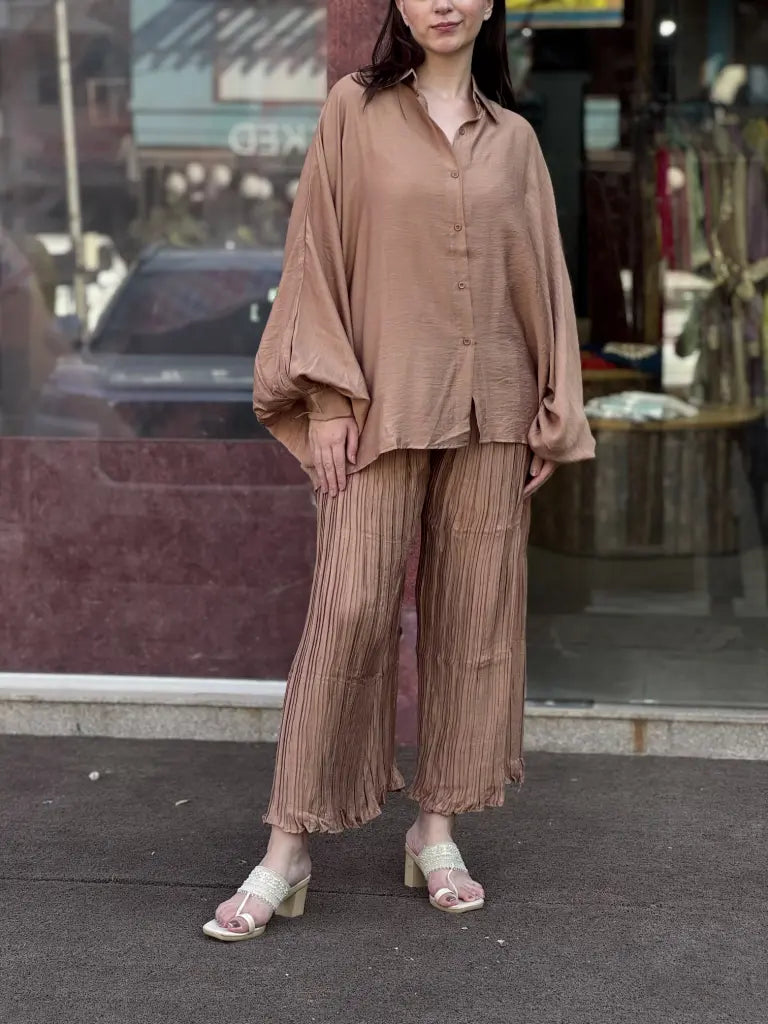 Mauve co-ord set styling detail — Mauve Co-ord Set