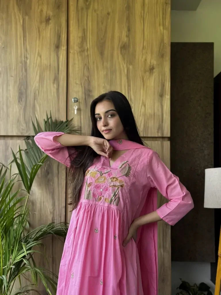Side view — Pink Cotton Kurta Set