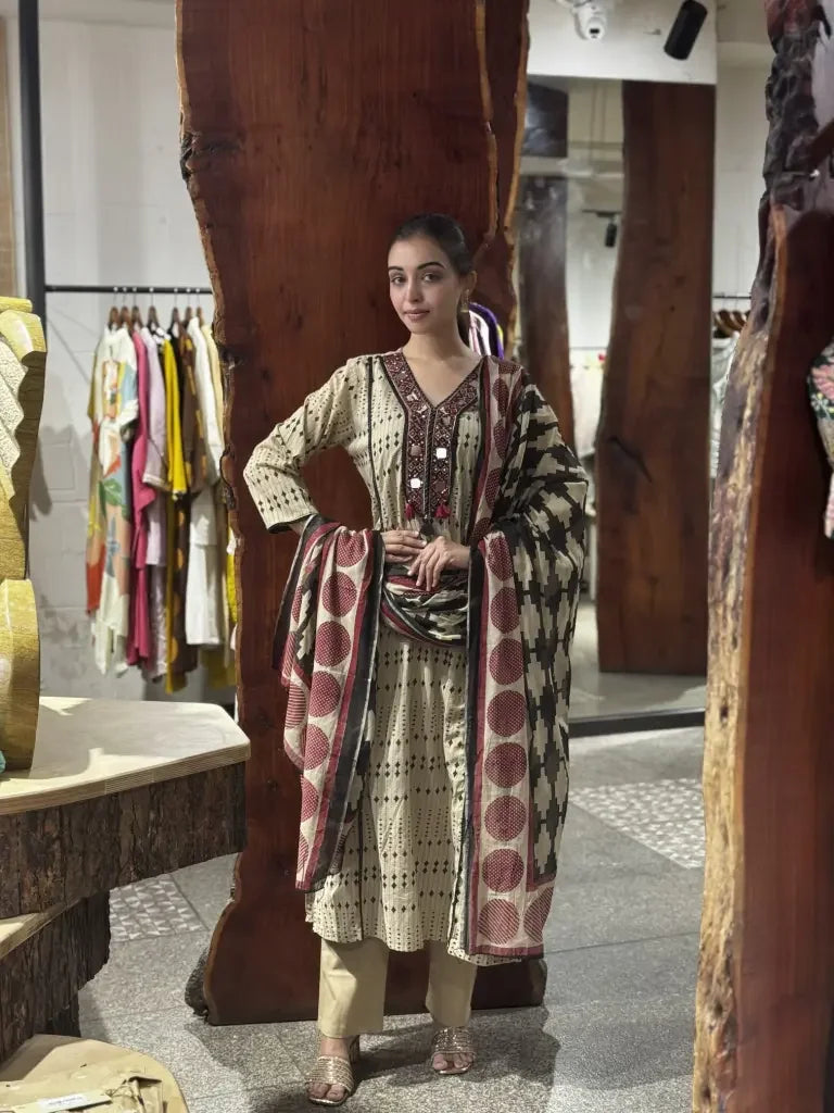 Cream Cotton Kurta Set for Women | Ethonique
