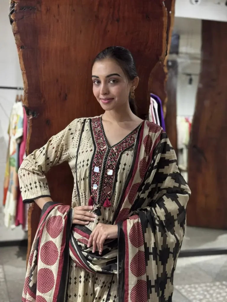 Full outfit view — Cream Cotton Kurta Set