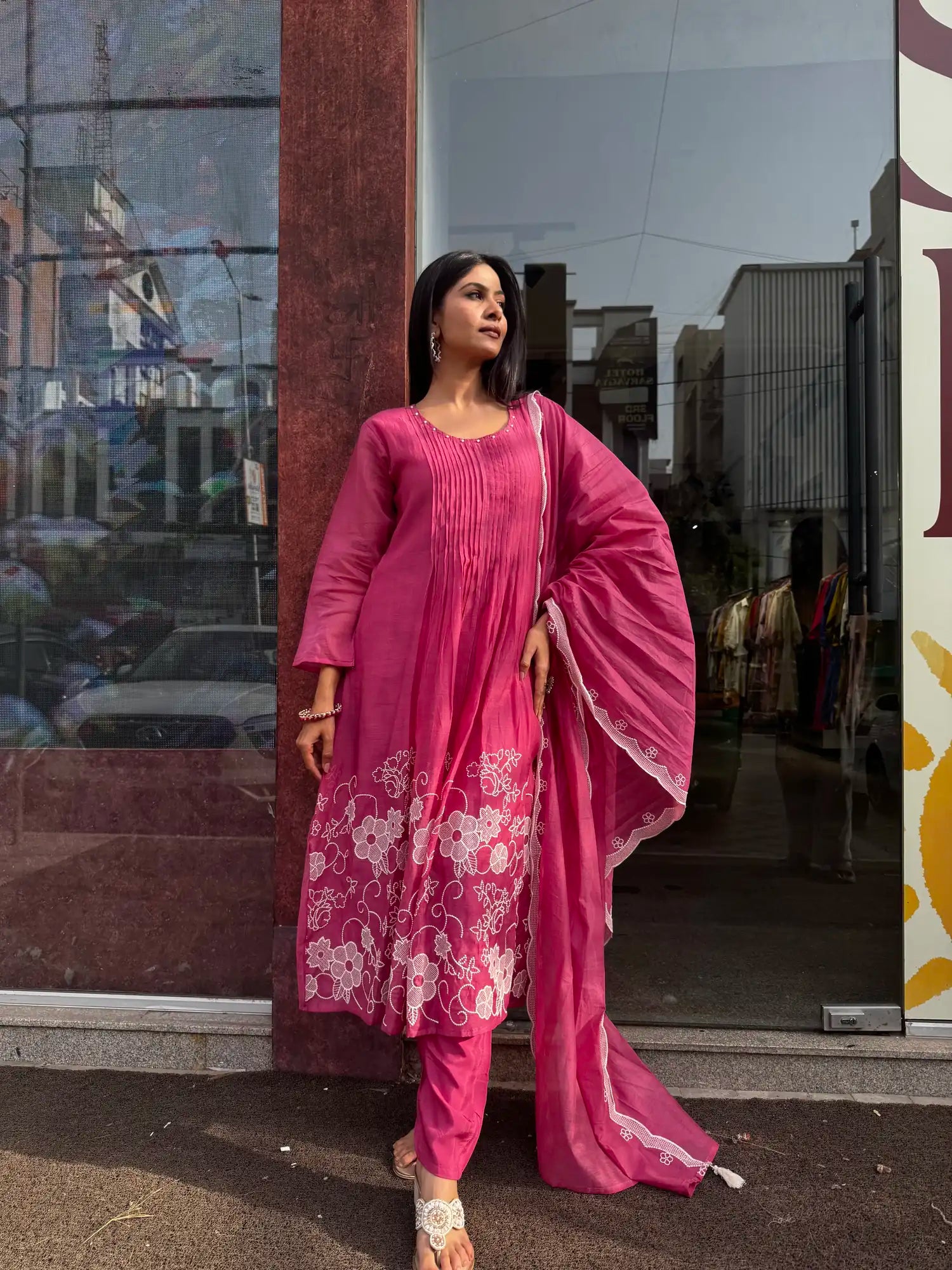 Side view — Rani Pink Mul Chanderi Kurta Set