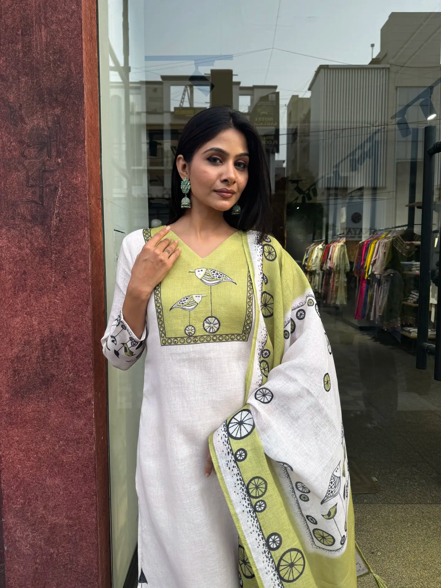 Detail view — Off White Linen Kurta Set