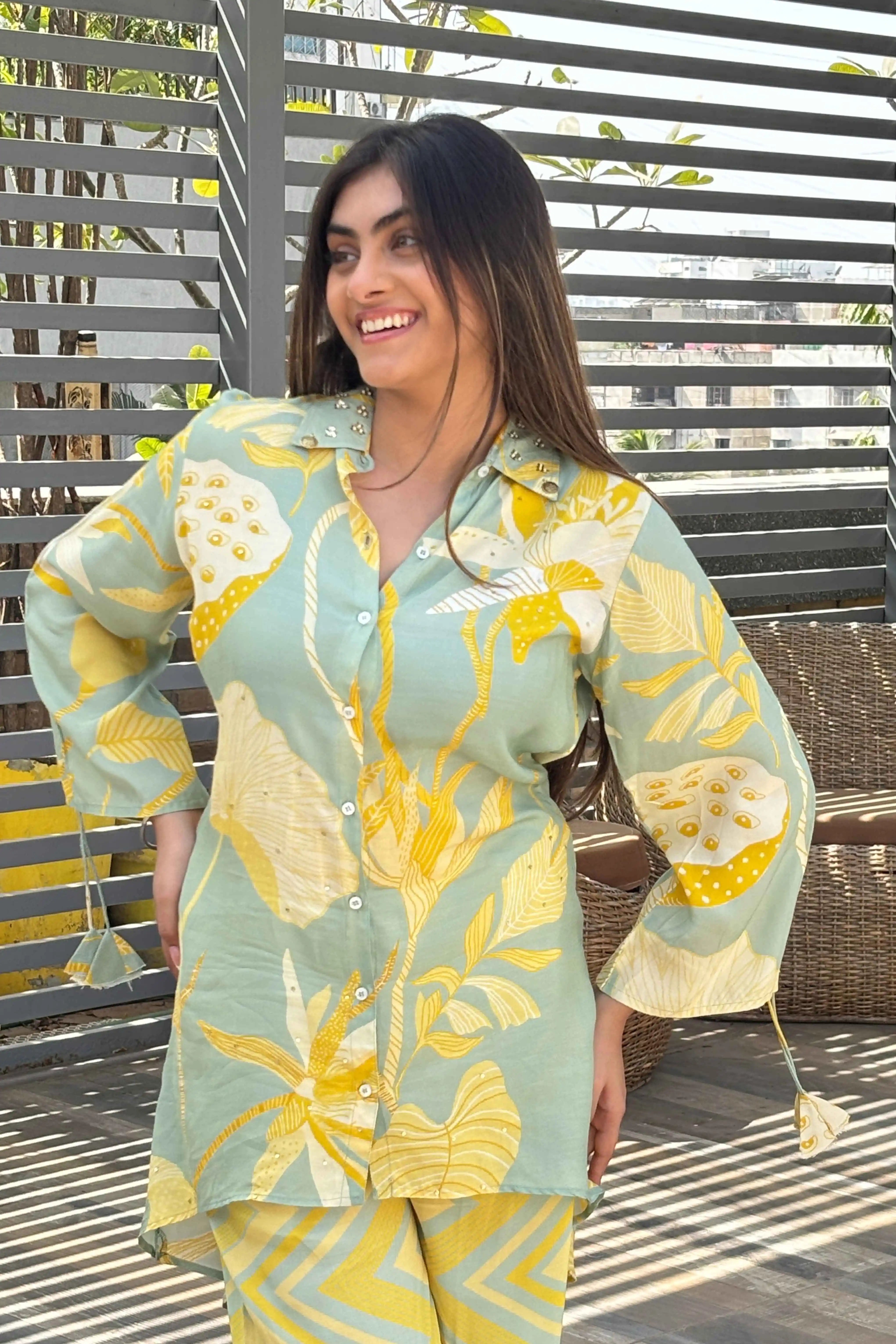 Side drape and silhouette of green co-ord set — Green Co-ord Set