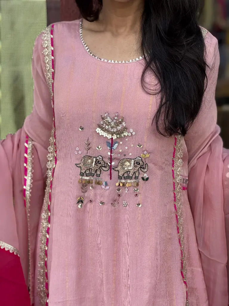 Side drape and silhouette of baby pink kurta set — Baby Pink Kurta Set
