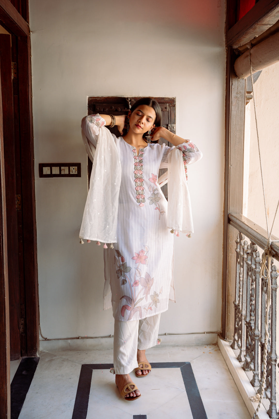 White Linen Embroided Kurti set with Dupatta