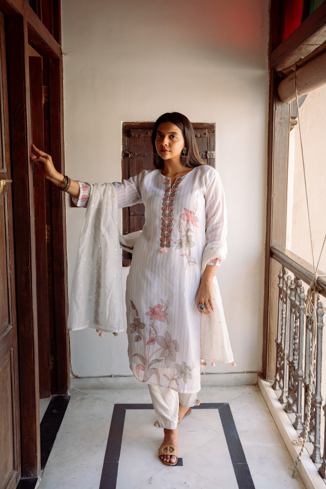 White Linen Embroided Kurti set with Dupatta