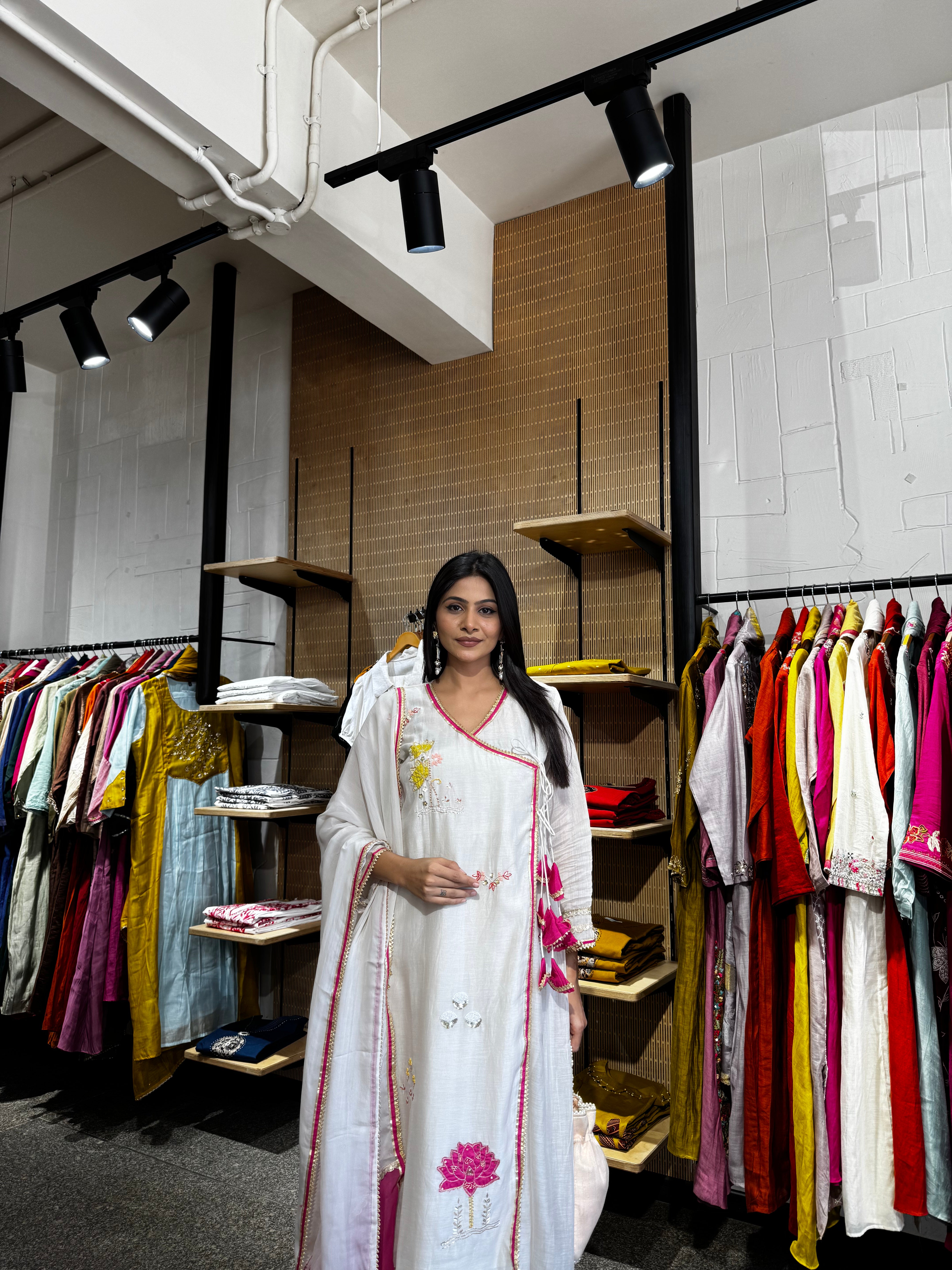 White Mul Chanderi Kurta Set for Women | Ethonique