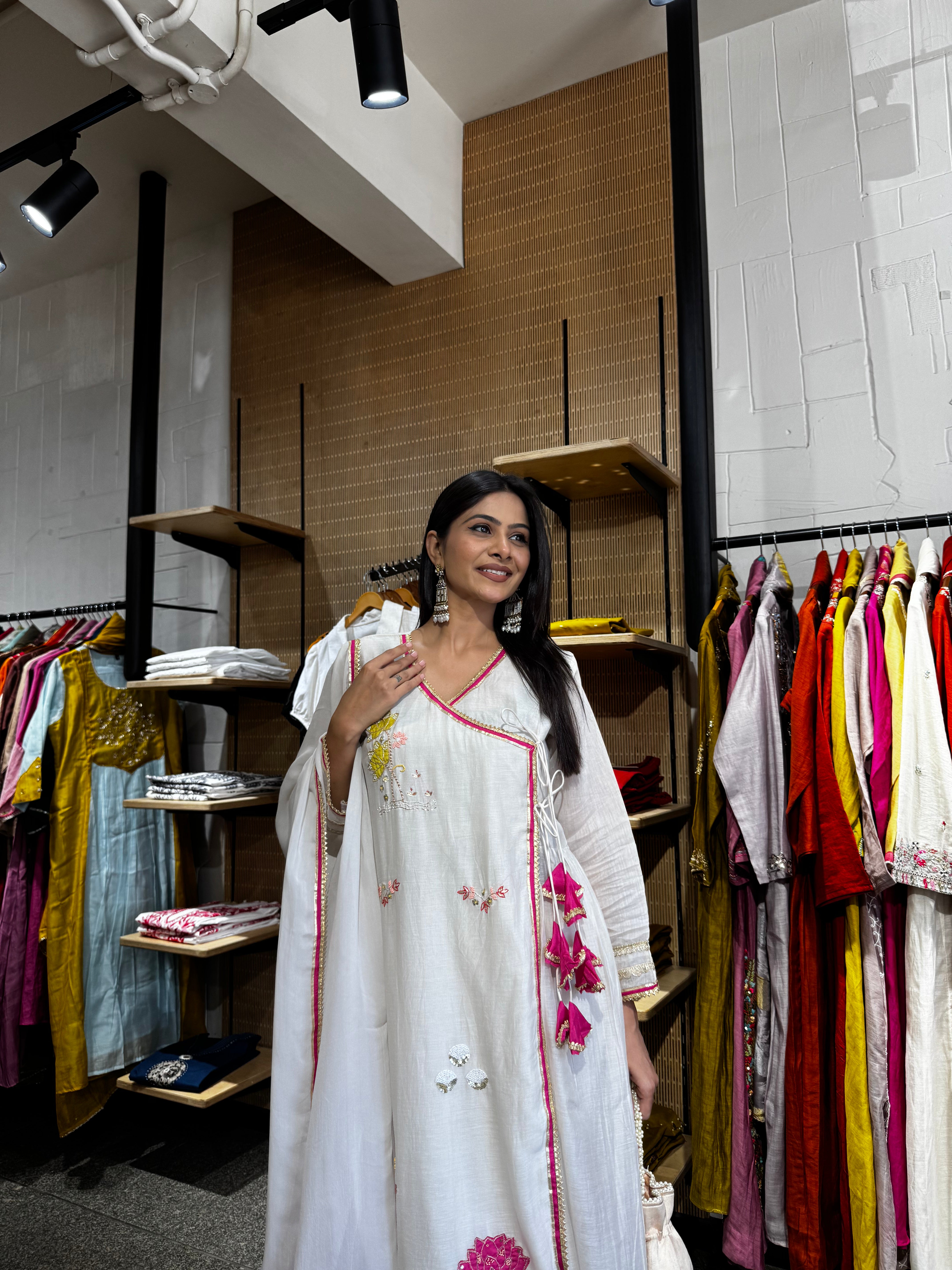 Side drape and silhouette view of white kurta set — White Kurta Set