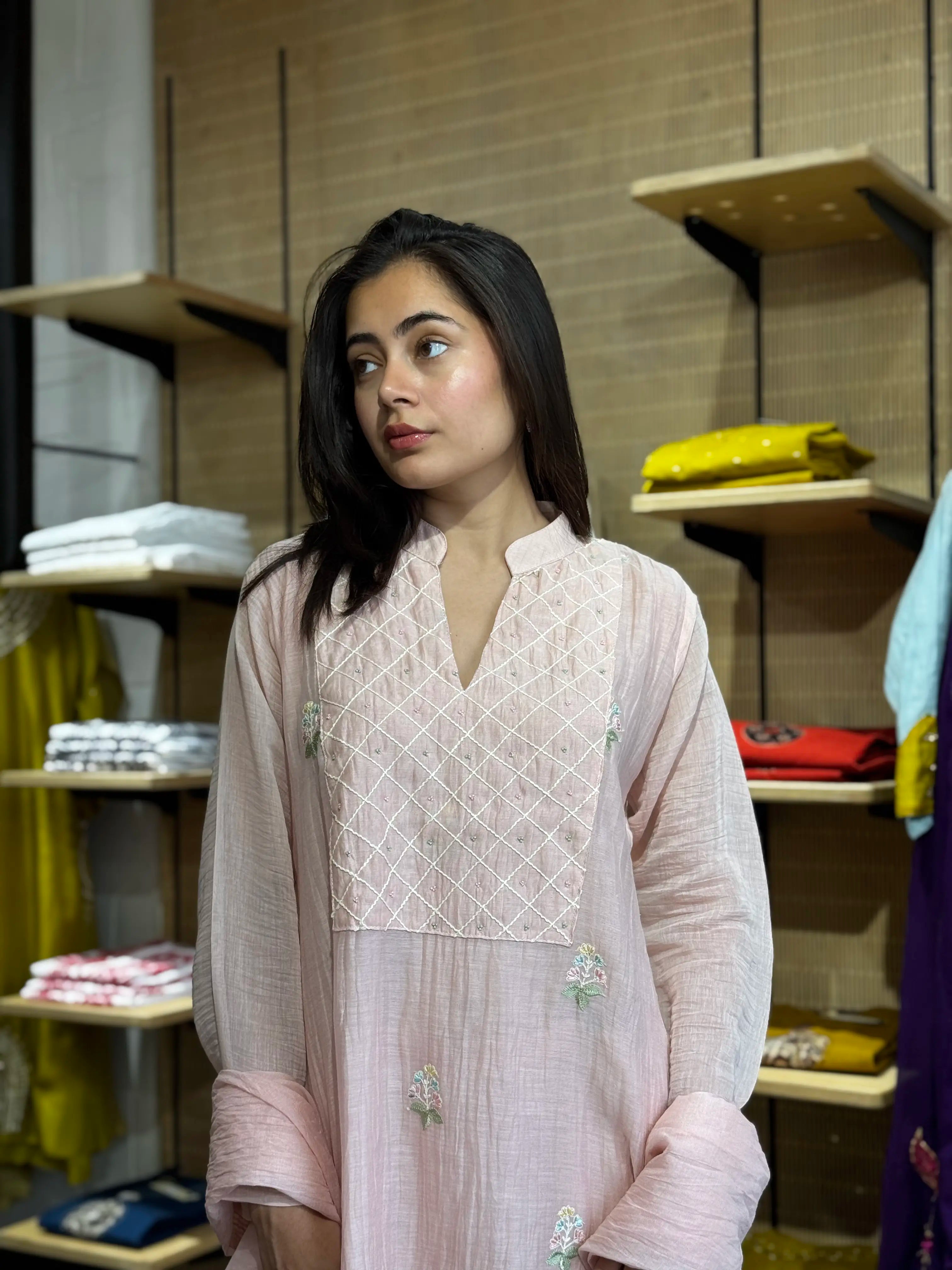 Side drape and silhouette view of baby pink kurta set — Baby Pink Kurta Set ETH-3832