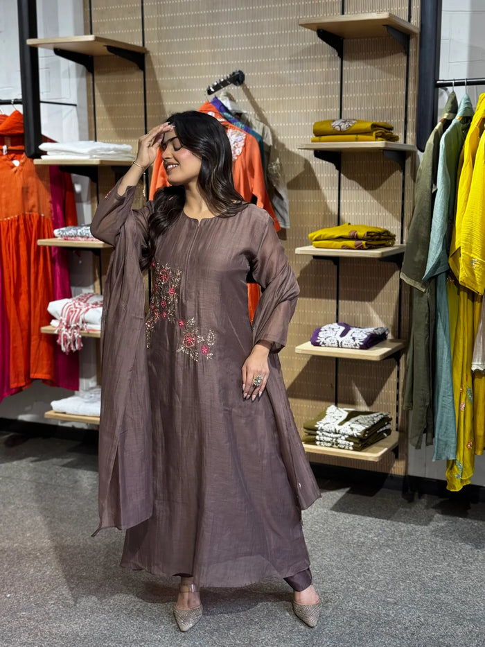 Mauve Mul Chanderi A-Line Kurta Pant Set with Dupatta